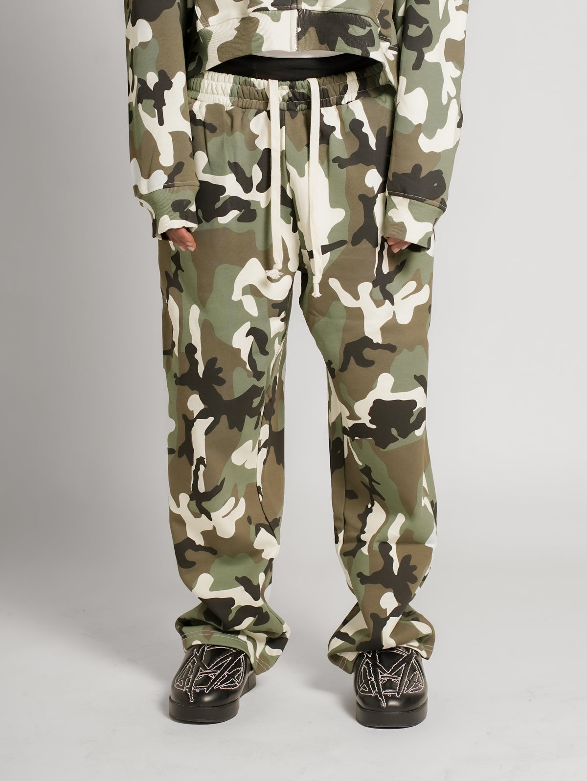 GP MILITARY STRAIGHT-LEG SWEATPANTS